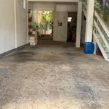 Justice Seaview Apartment Леморн Экстерьер фото