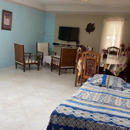 Justice Seaview Apartment Леморн Экстерьер фото
