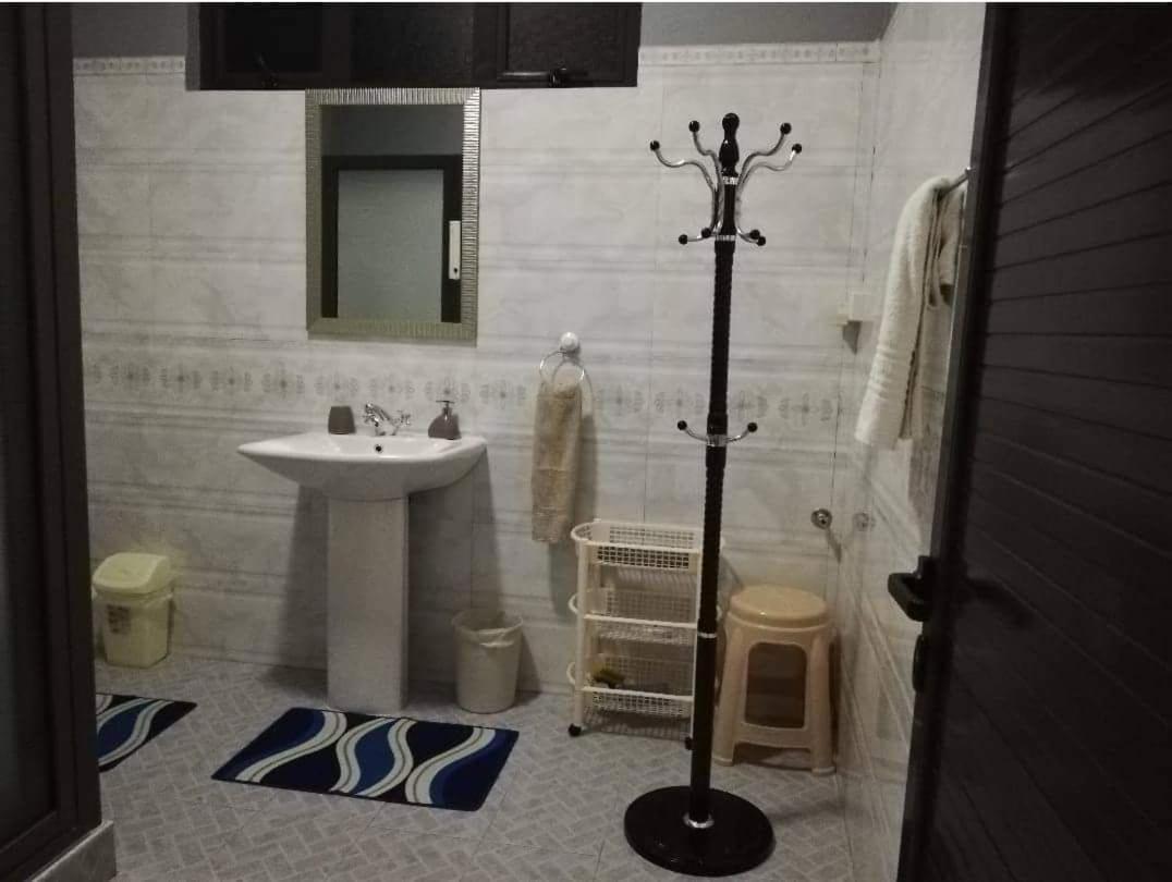 Justice Seaview Apartment Леморн Экстерьер фото